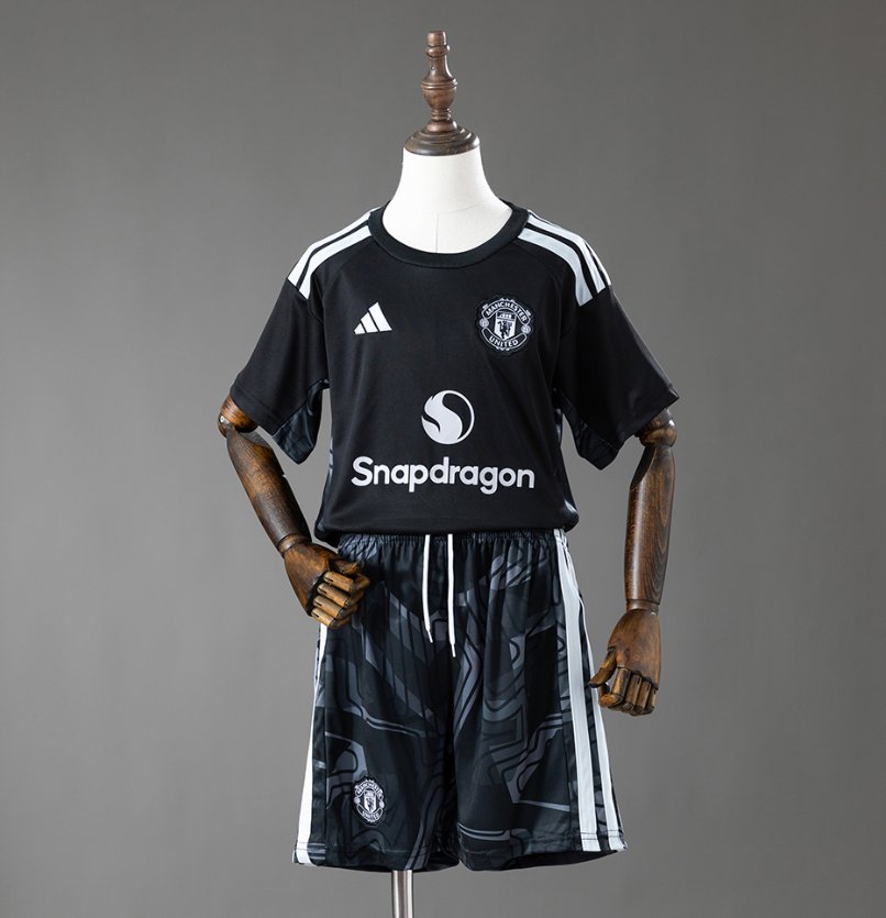 Manchester United 2024/25 Third Black - Kids Kit