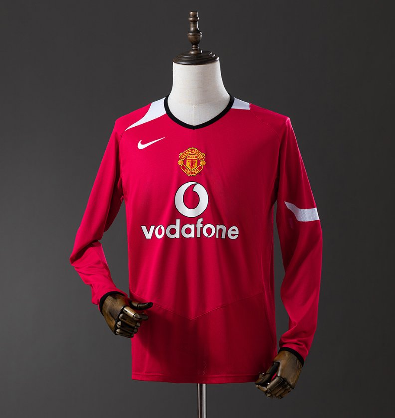 Manchester United Retro Home — Vodafone Era — Player Version, front