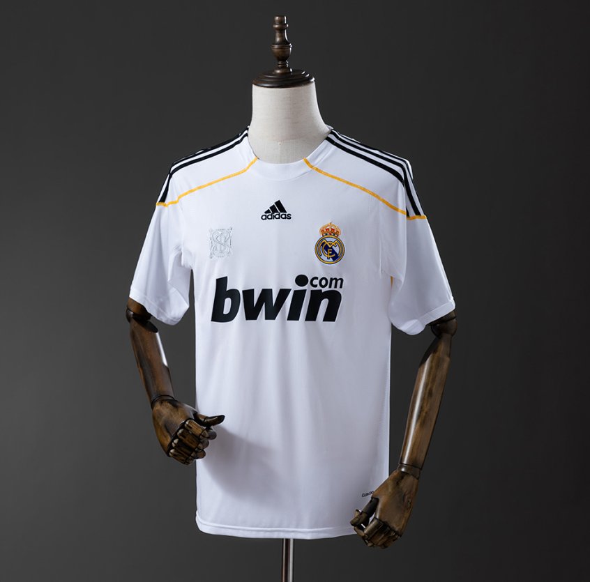 Real Madrid Retro Home — bwin Era — Player Version, front