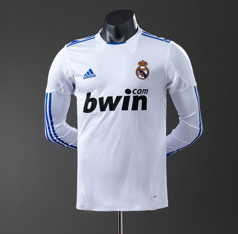Real Madrid 2010/11 Home — Player Version, front