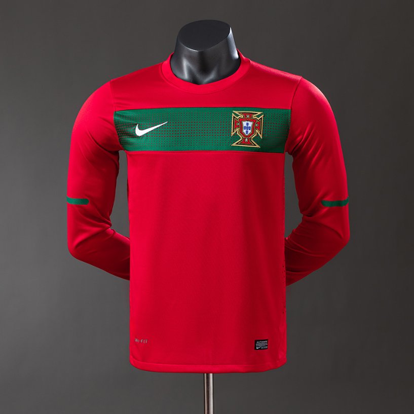 Portugal Retro Home — Nike Era — Player Version, front