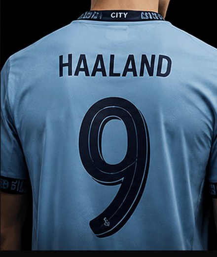 Haaland Manchester City kit